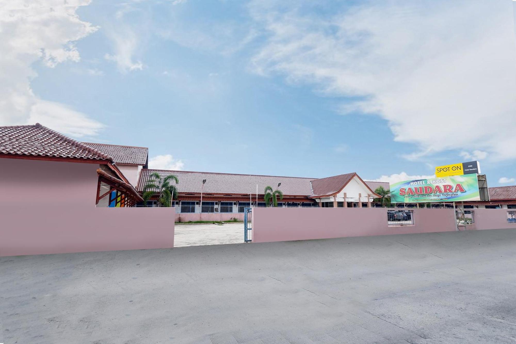 Spot On 2289 Hotel Saudara Tegal  Exterior foto